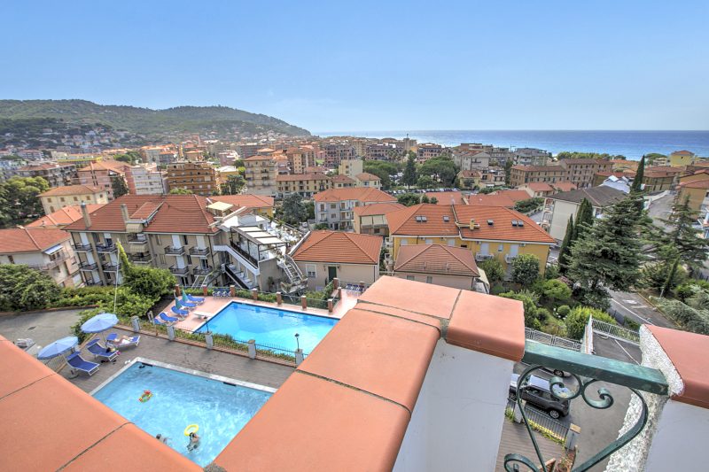 Seaview Pool Retreat - B24