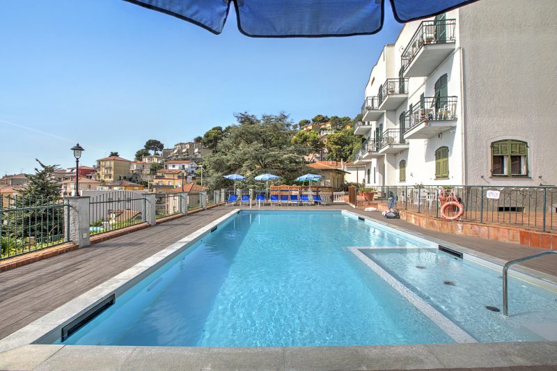 Seaview Pool Retreat - B24