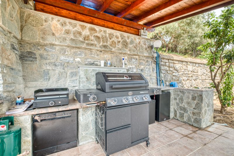 Villa Luce del Sol with Pool - L
