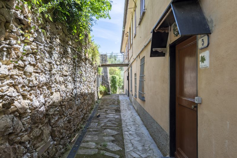 Salvia House In Mulinetti - 10min walk from Beaches