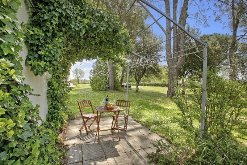 Tuscan Country House with Private Garden for 4