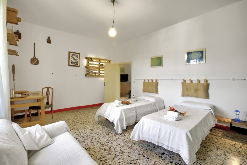 Tuscan Country House with Private Garden for 4