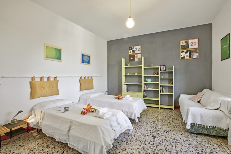Tuscan Country House with Private Garden for 6