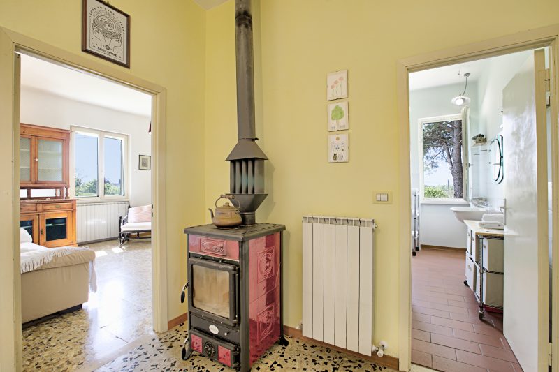 Tuscan Country House with Private Garden for 4