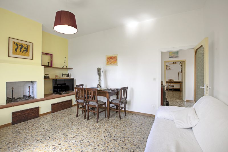 Tuscan Country House with Private Garden for 6