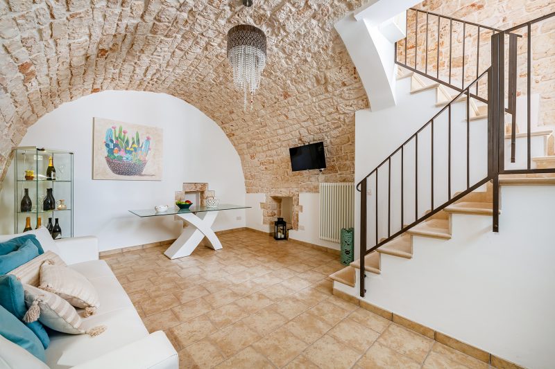Helios Room 1