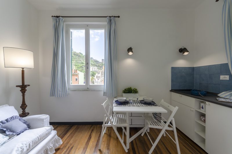 Balcony Apartment B Vernazza