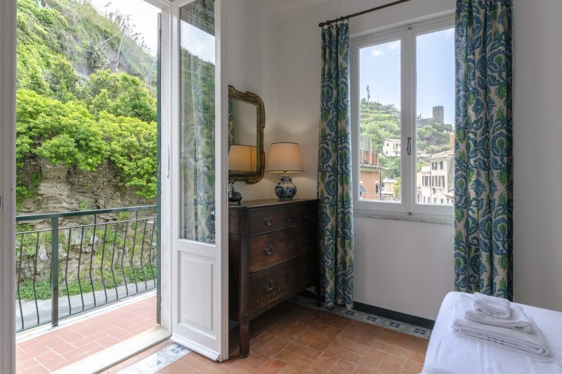 Balcony Apartment B Vernazza