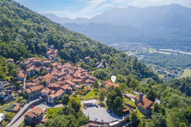 Residenza Quadrifoglio: Valley-view Villa with Private garden