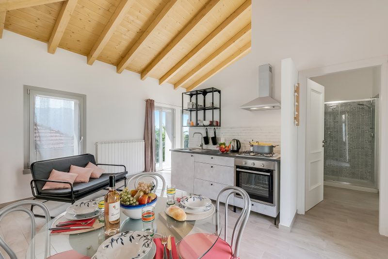 Residenza Quadrifoglio: Valley-view Villa with Private garden