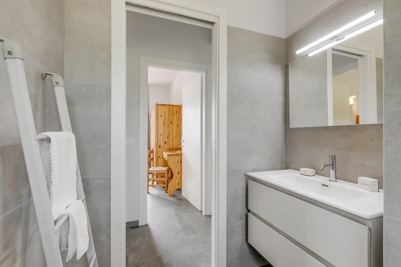 Bellevue Modern Apartment 5