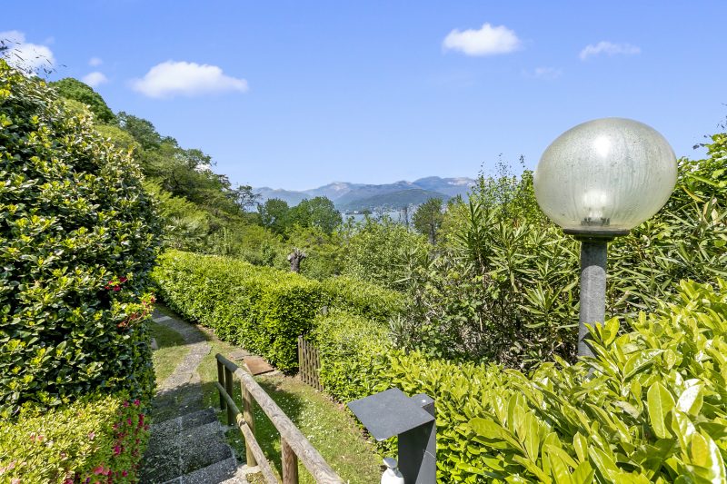 Lake View Escape Apartment with Pool, & Terrace in Stresa