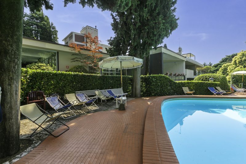 Hendrik Vittoriale Lake View Shared Pool
