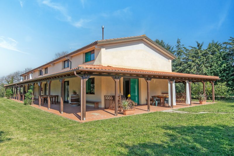 Eucalipto Apartment with Shared Pool, Near The Sea