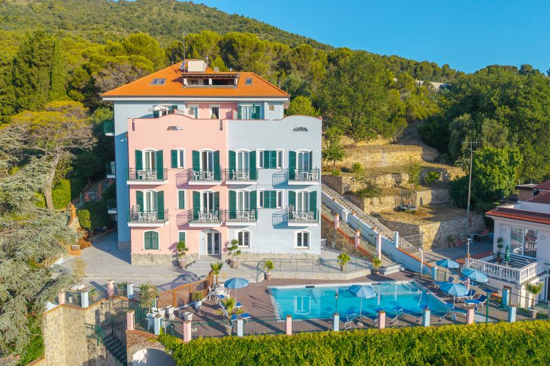 Seaview Pool Retreat - R5