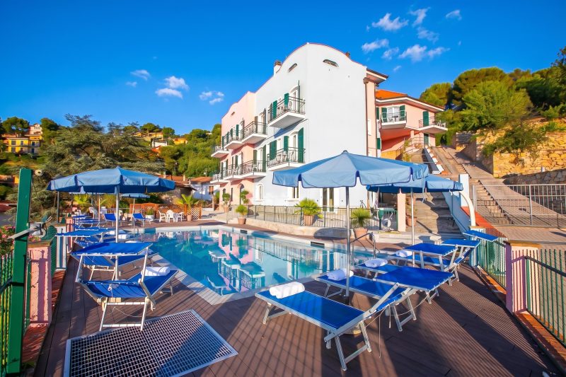 Seaview Pool Retreat - B28