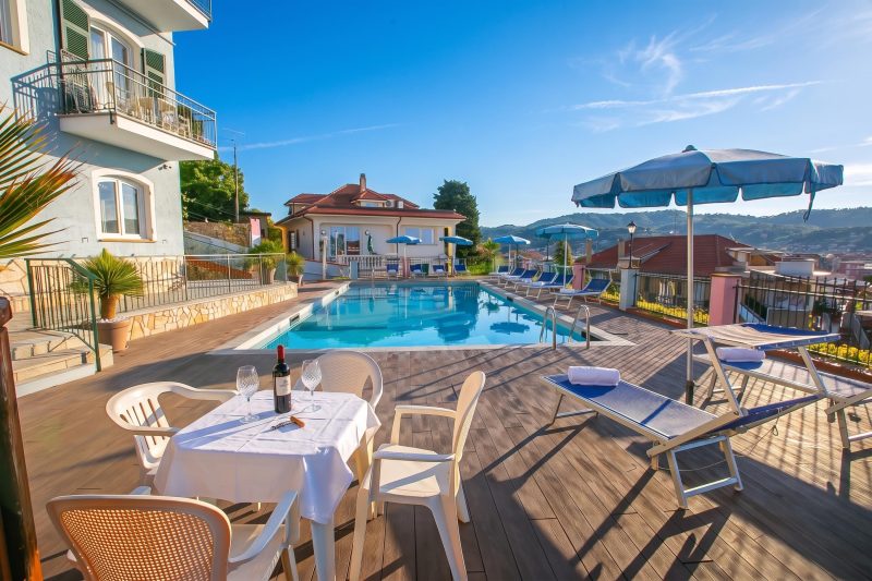 Seaview Pool Retreat  - M20