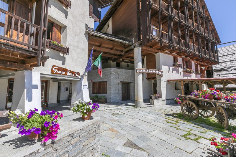 La Piazzetta - Flat with Parking for 4