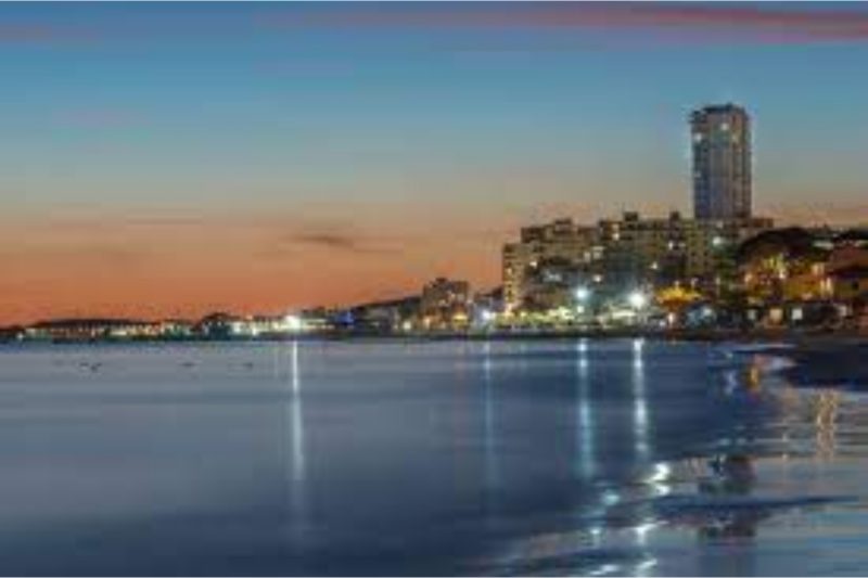 Bedo House - Beachfront Sea View Apartment in Follonica
