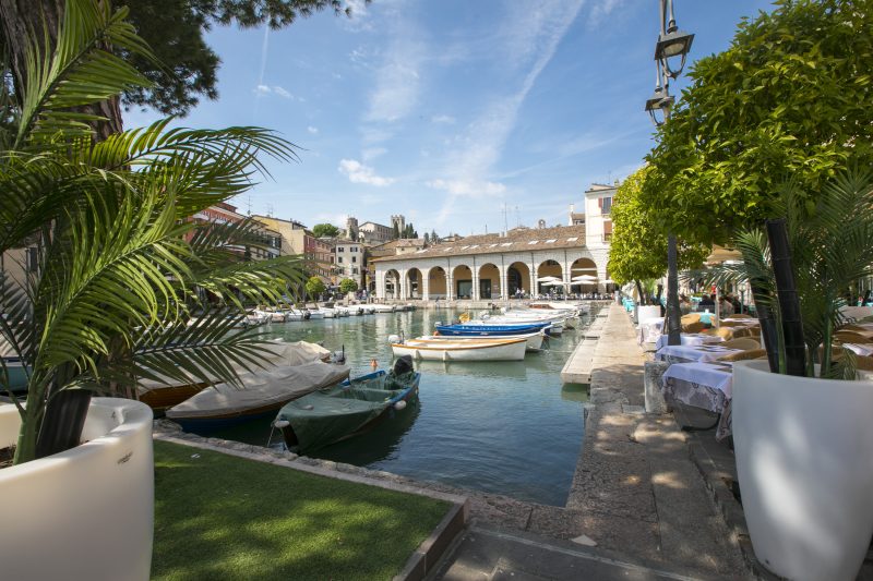 Villa Mimosa Near Desenzano Old Town Apt 1 Parking, A/C, WiFi