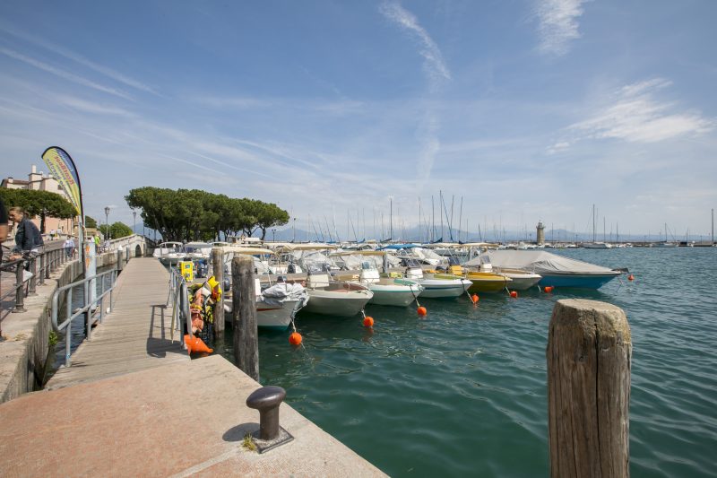 Villa Mimosa Near Desenzano Old Town Apt 4 Parking, A/C, WiFi