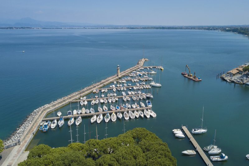 Rivoltella Apt With Pool 600m From Lake