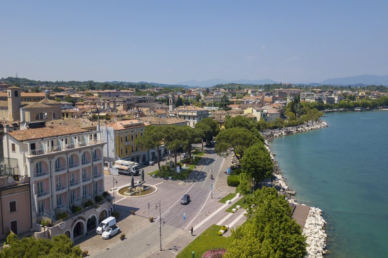 Bono Deluxe: 3BR Home in Desenzano