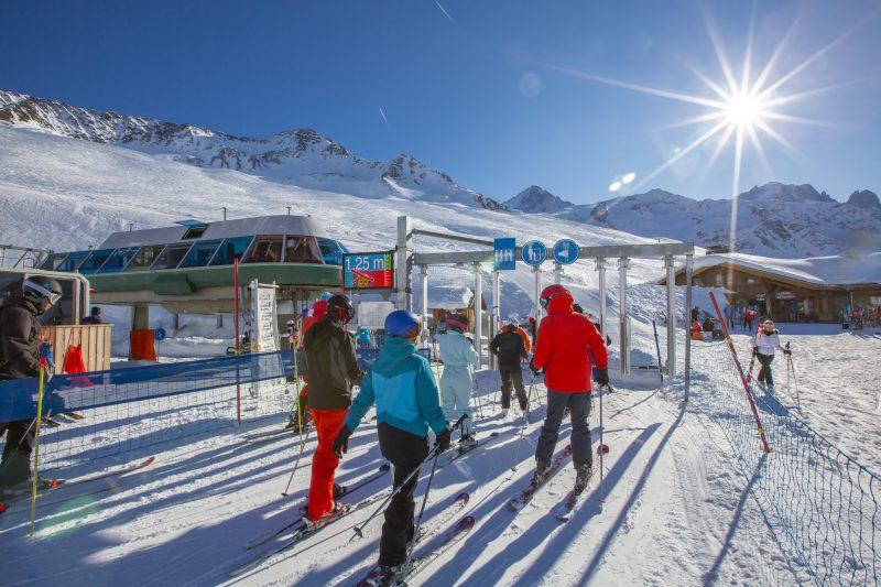 l'Ours Bleu B01 Ski-In at Vallorcine| Shared Pool, Gym & Wellness