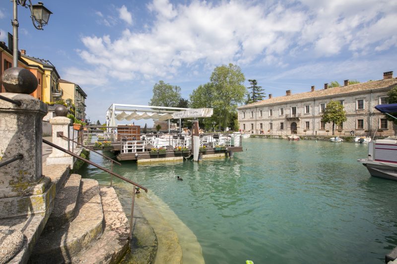 Residenza Lugana Pool & Garden in Peschiera Apt 4