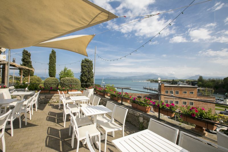 Casa di Paola: Lake-View Balcony Apartment in Peschiera