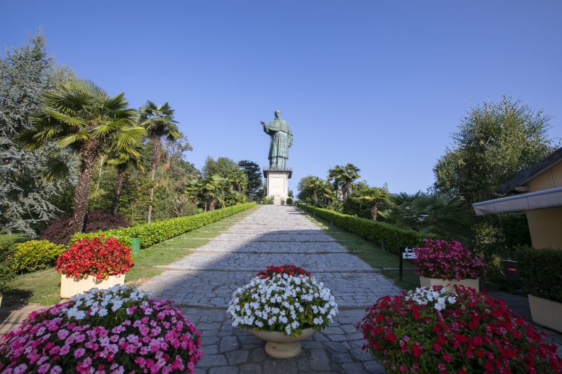 La Voce Del Lago - Historic Lakefront Stay in Arona