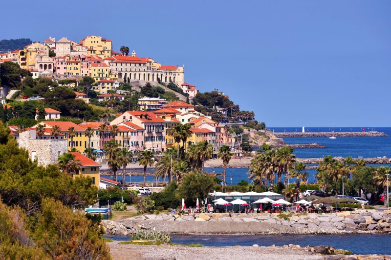 Sunrise Apartment Seaview 100m to Beach